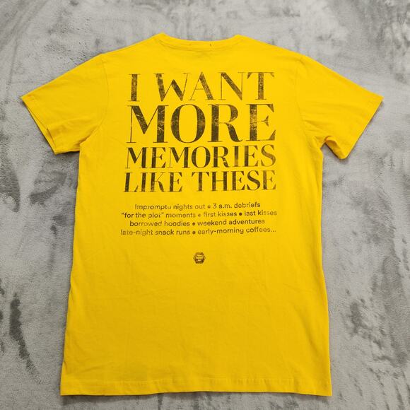 Bumble Shirt Mens M Yellow Crew Neck Short Sleeve Dating Match Casual Cotton - Picture 3 of 8